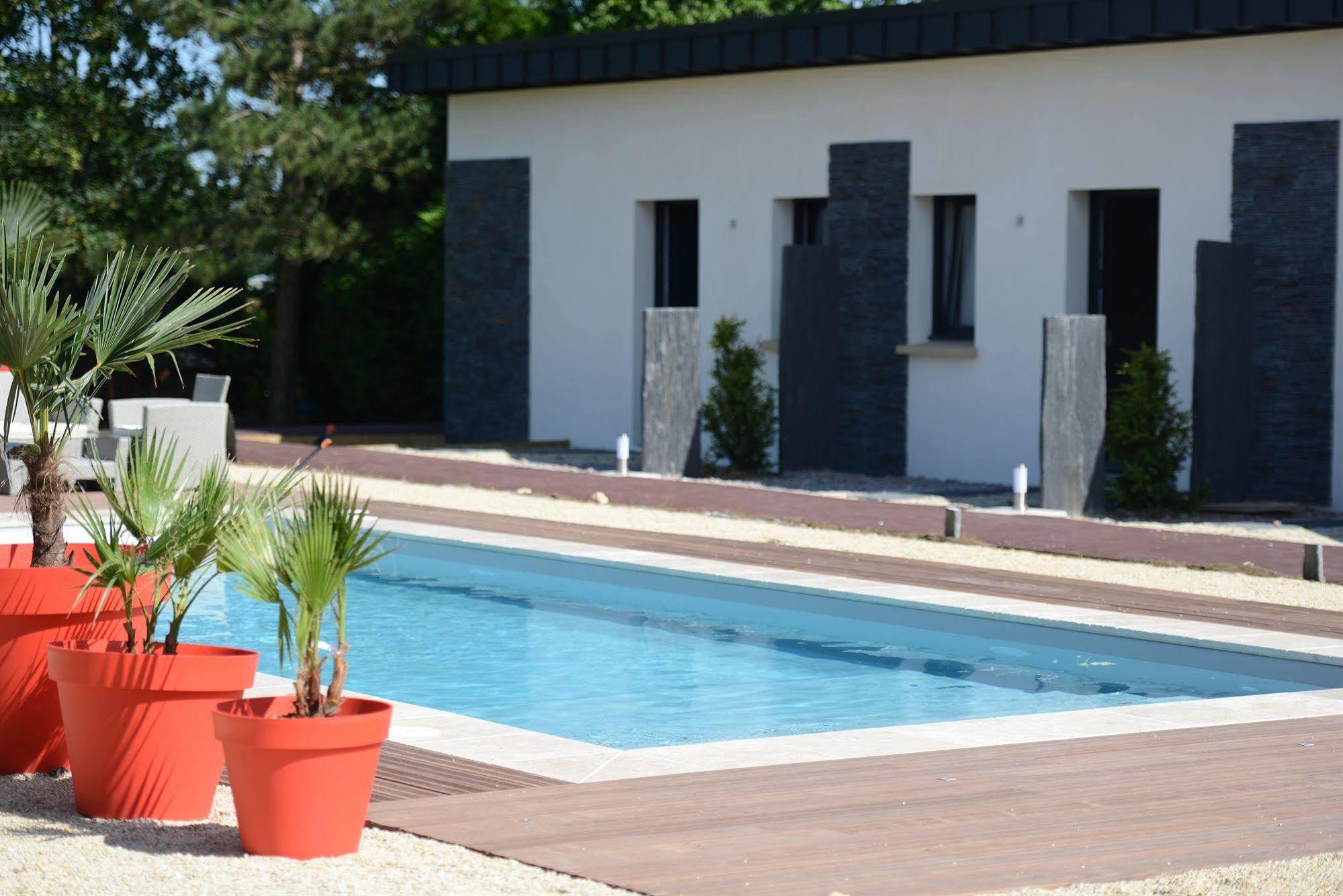 Hostellerie De La Renaissance - Teritoria Argentan Bagian luar foto